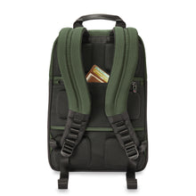 Load image into Gallery viewer, Briggs & Riley HTA Medium Slim Expandable Backpack - Hunter
Image of Back Panel View showing quick access zip pocket on Attachment Panel.
Dimensions: 16 in x 10.5 in x 6 in
Weight: 2.15 lbs.