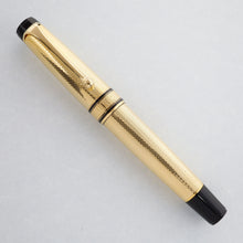 Load image into Gallery viewer, Front view of the fountain pen.
