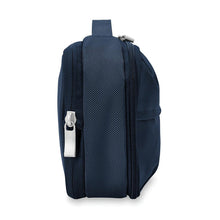 Load image into Gallery viewer, Briggs & Riley Baseline Expandable Essentials Kit - Navy
Image of Side Angled View in non-expanded position.
Height	Width	Depth	Weight
US	6 in.	11 in.	4.5 in.	.8 lbs.
EU	15.2 cm	27.9 cm	11.4 cm	0.4 kg