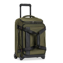Load image into Gallery viewer, Briggs & Riley ZDX 21" Carry-On Upright Duffle - Green
Front Angled View
Dimensions:  21 x 14 x 9"
Weight:          7.4 lbs.
