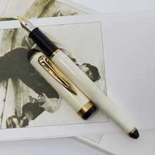 Load image into Gallery viewer, Francois Yves Luthier "Modigliani" Fountain Pen
