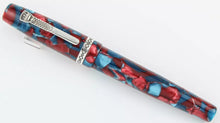 Load image into Gallery viewer, Front view of the fountain pen with the cap on.