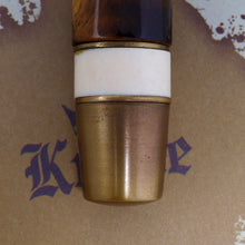 Load image into Gallery viewer, Close up to the bottom part of the pen.