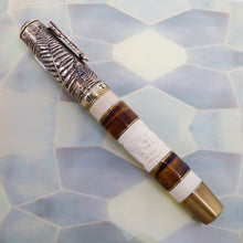 Load image into Gallery viewer, Side of the pen