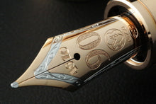Load image into Gallery viewer, Close up to the Fountain Pen Nib.