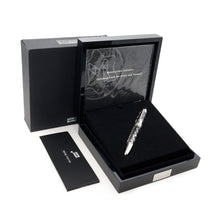 Load image into Gallery viewer, The fountain pen is shown with its presentation box, the new polishing cloth, a booklet, and the outer box on a white background.