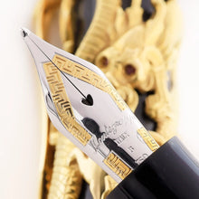 Load image into Gallery viewer, Close-up of Broad Nib, 18K Gold.