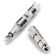 Load image into Gallery viewer, Fountain pen, uncapped