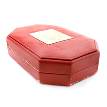 Load image into Gallery viewer, Omas 1997 "Return to the Motherland" Hong Kong Solid 18k Gold LE Fountain Pen