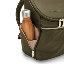 Load image into Gallery viewer, Briggs & Riley Rhapsody U-Zip Backpack in Olive
Side Panel View with Hydration Pocket for your water bottle or travel thermos
Dimensions: 15 x 10 x 7 in / 38.1 x 25.4 x 17.8 cm