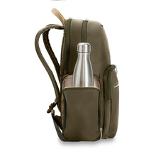 Load image into Gallery viewer, Briggs & Riley Rhapsody Medium Backpack - Shown in Olive
Side Panel Pocket is ideal for holding a water bottle or travel thermos
Dimensions: 16 x 13.5 x 6 in / 40.6 x 34.3 x 15.2 cm