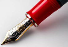 Load image into Gallery viewer, Pelikan 1000 Years of Austria Limited Edition Fountain Pen (Jahre Osterreich)