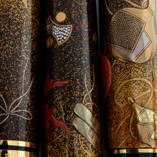Load image into Gallery viewer, Pelikan Maki-e Mubyo & Takara-Zukushi (Health & Wealth) LE Set - EXTREMELY RARE!