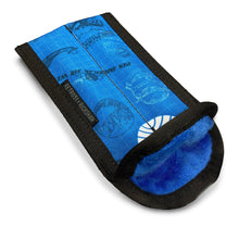 Load image into Gallery viewer, Interior view of the double pen sleeve, featuring soft blue felt.