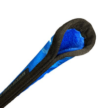 Load image into Gallery viewer, Close up to the soft blue felt inside the single pen case.