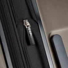 Load image into Gallery viewer, Close up to the expandable feature zipper.