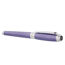Load image into Gallery viewer, Side view of the pen with the cap on.
