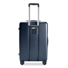 Load image into Gallery viewer, Briggs & Riley Sympatico Medium Expandable Spinner - Navy
Back Panel View with telescoping handle fully extended
Dimensions: 27 x 18.5 x 11.5-13.75 in / 68.6 x 47 x 29.2-34.9 cm