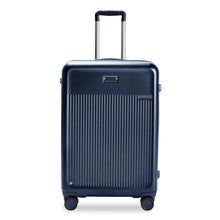Load image into Gallery viewer, Briggs & Riley Sympatico Medium Expandable Spinner - Navy
Front Panel View
Dimensions: 27 x 18.5 x 11.5-13.75 in / 68.6 x 47 x 29.2-34.9 cm
