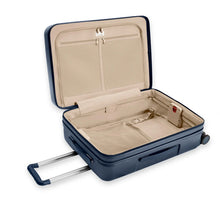 Load image into Gallery viewer, Briggs & Riley Sympatico Medium Expandable Spinner - Navy
Image of Divided Interior with top lid shown zipped closed
Dimensions: 27 x 18.5 x 11.5-13.75 in / 68.6 x 47 x 29.2-34.9 cm