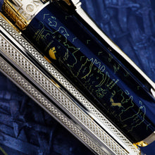 Load image into Gallery viewer, Close up to the pen's barrel and cap.