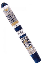 Load image into Gallery viewer, Back view of the pen with the cap on.