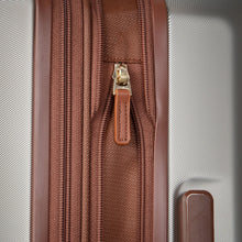 Load image into Gallery viewer, Montecito 2.0 Hardside Carry-On Expandable Spinner