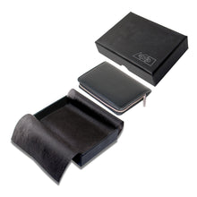 Load image into Gallery viewer, ACME Wallet Default Packaging.