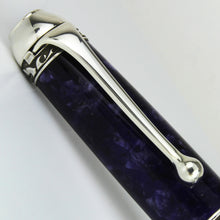 Load image into Gallery viewer, Close up to the cap's clip.