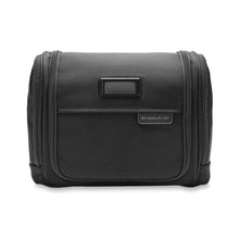 Load image into Gallery viewer, Briggs & Riley Baseline Large Toiletry Bag
Image of Front Panel View
Height Width Depth Weight
US 8 in. 11 in. 4 in. 0.9 lbs.
EU 20.3 cm 27.9 cm 10.2 cm 0.4 kg