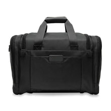 Load image into Gallery viewer, Briggs & Riley Baseline Underseat Duffle - Black
Image of Back Panel View with retractable ID Tag
Height	     Width	     Depth	    Weight
US	10.5 in.	16.5 in.	11.5 in.	2.8 lbs.
EU	26.7 cm	41.9 cm	29.2 cm	1.3 kg