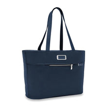 Load image into Gallery viewer, Briggs & Riley Baseline Travel Tote - Navy
Image of Front Angled View
Height	     Width	     Depth	     Weight
US	13 in.      21 in.       7.5 in.     1.6 lbs.
EU	33 cm    53.3 cm	19.1 cm	0.7 kg