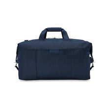 Load image into Gallery viewer, Briggs & Riley Baseline Weekender Duffle - Navy
Image of Back Panel View, with retractable ID Tag
Height	    Width	    Depth	    Weight
US	15.5 in.	20 in.     9 in.	      2.5 lbs.
EU	39.4 cm	50.8 cm	22.9 cm	1.1 kg