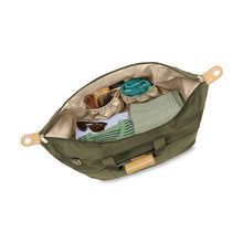 Load image into Gallery viewer, Briggs & Riley Baseline Weekender Duffle - Olive
Image of Duffle zipped open. Side flaps securely cinch down with clasps, to reduce items from shifting in transit.  Also showing spacious interior packing capability.
Height	    Width	    Depth	    Weight
US	15.5 in.	20 in.     9 in.	      2.5 lbs.
EU	39.4 cm	50.8 cm	22.9 cm	1.1 kg