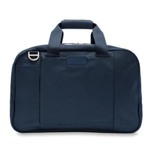 Load image into Gallery viewer, Briggs & Riley Baseline Executive Travel Duffle - Navy
Image of Back Panel View with retractable ID tag
Height	      Width   Depth	     Weight
US	10.5 in.	16.8 in.	8 in.	       2.5 lbs.
EU	26.7 cm	42.7 cm	20.3 cm	1.1 kg