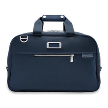 Load image into Gallery viewer, Briggs & Riley Baseline Executive Travel Duffle - Navy
Image of Front Panel View
Height	      Width   Depth	     Weight
US	10.5 in.	16.8 in.	8 in.	       2.5 lbs.
EU	26.7 cm	42.7 cm	20.3 cm	1.1 kg