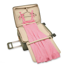 Load image into Gallery viewer, Baseline Medium Expandable Spinner