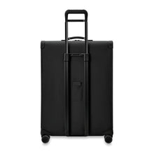 Load image into Gallery viewer, Briggs & Riley Baseline Extra Large Expandable Spinner - Black
Image of Back Panel View.  Also showing retractable ID Tag
Height	    Width	     Depth	    Weight
US 31 in.	     22 in.	      13.8 in.     15.6 lbs.
EU 78.7 cm	55.9 cm	35.1 cm	7.1 kg