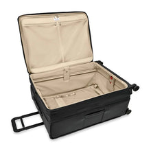 Load image into Gallery viewer, Briggs & Riley Baseline Extra Large Expandable Spinner - Black
Image of Interior Main Packing Compartment shown in expanded view
Height	    Width	     Depth	    Weight
US 31 in.	     22 in.	      13.8 in.     15.6 lbs.
EU 78.7 cm	55.9 cm	35.1 cm	7.1 kg