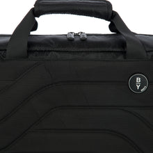 Load image into Gallery viewer, Close up to the front panel and handles of the duffle.