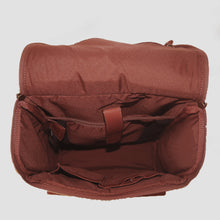 Load image into Gallery viewer, Dorado Colombian Leather Laptop Rucksack - Tan
Bird's Eye View of Spacious Interior.  Showing protected laptop compartment on inside back wall as well as accessory organizer pockets and pen loops
Dimensions:  16.5 x 13 x 5"
