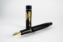 Load image into Gallery viewer, Conway Stewart Maki-e Soka Monyo (Floral Design) Limited Edition Fountain Pen