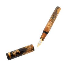 Load image into Gallery viewer, Danitrio GK-11 Genkai "Horaisan" Limited Edition Fountain Pen Uncapped