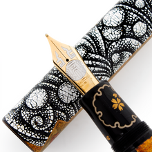 Load image into Gallery viewer, Danitrio GK-1021 Genkai "Katamigawari" (Winter and Winter) Limited Edition Fountain Pen Nib Close Up