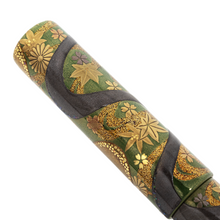 Load image into Gallery viewer, Danitrio GK-1028 Genkai "Shunju Soka" Flowers in Spring & Autumn Fountain Pen Cap Close Up