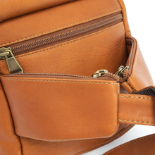 Load image into Gallery viewer, DayTrekr Leather Hip Pack - Tan
DayTrekr Leather Hip Pack in Tan (Back Close Up)
Dimensions: 7" H x 6.5" W x 2.5"