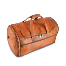 Load image into Gallery viewer, DayTrekr Leather Deluxe Duffel - Tan
Image of Front Angled View
Dimensions:  22 x 12 x 12"