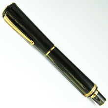 Load image into Gallery viewer, Delta Limited Edition Celluloid Papilon Emerald Green Fountain Pen - #11/100 (M Nib)