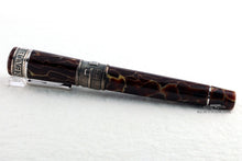Load image into Gallery viewer, Delta La Citta Reale Reggia di Caserta Limited Edition Fountain Pen