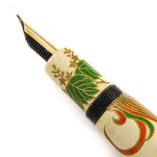 Load image into Gallery viewer, DANITRIO Hyotan "Phoenix" Maki-e Fountain Pen (N-1102)